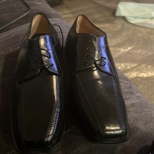 Brand new Dimitri dress shoes in size 13. Retail value is $ 180 best offer.